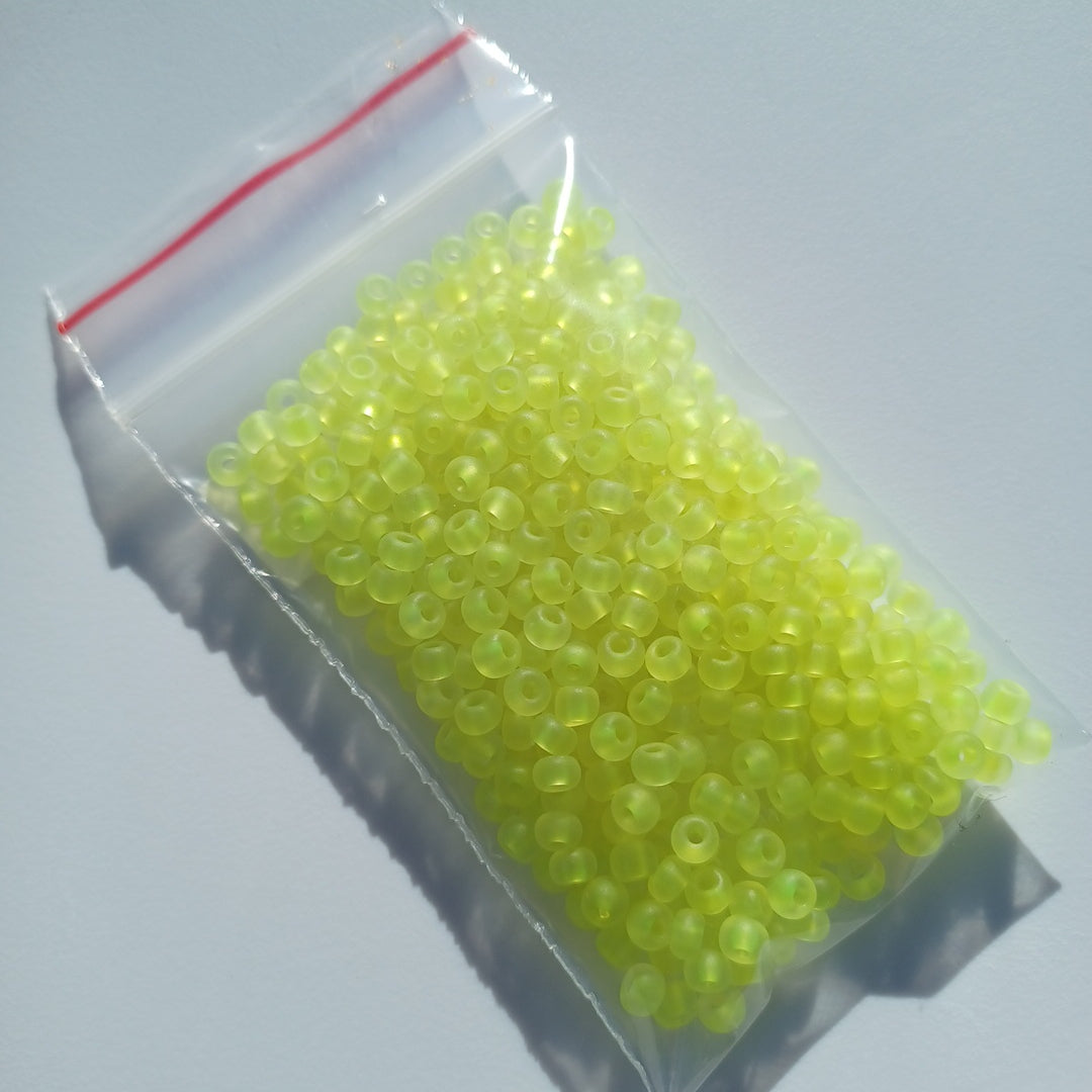 6/0 Pony Beads - Neon Transparent Yellow