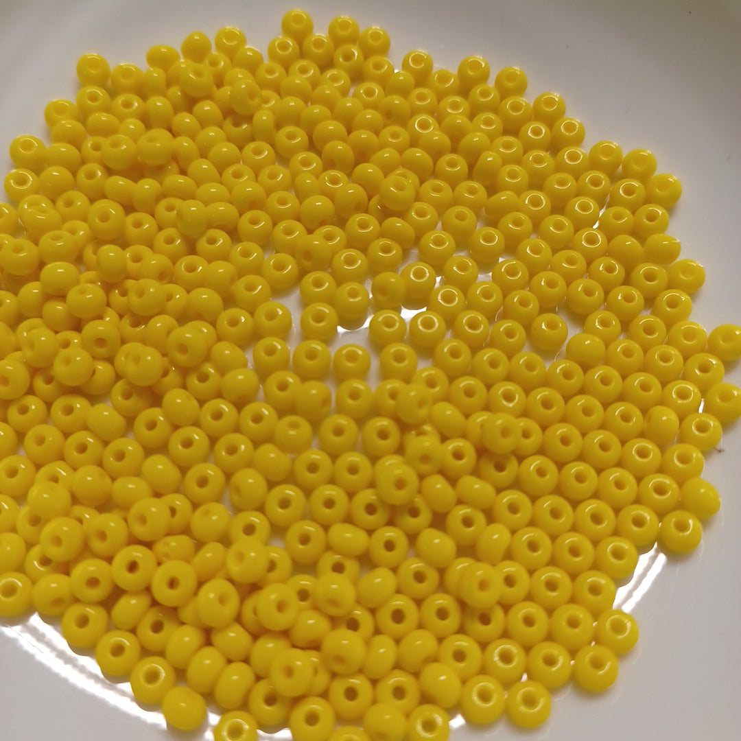 6/0 Pony Beads - Opaque Yellow