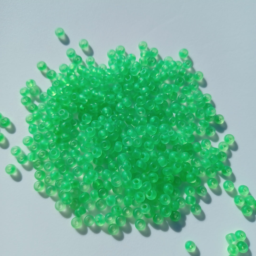 6/0 Pony Beads - Neon Transparent Green